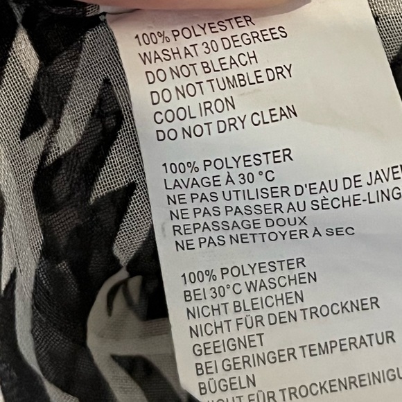 Nasty Gal Houndstooth Sparkle Sheer Button-Down – NWT (Size 12) ✨ - Picture 8 of 8